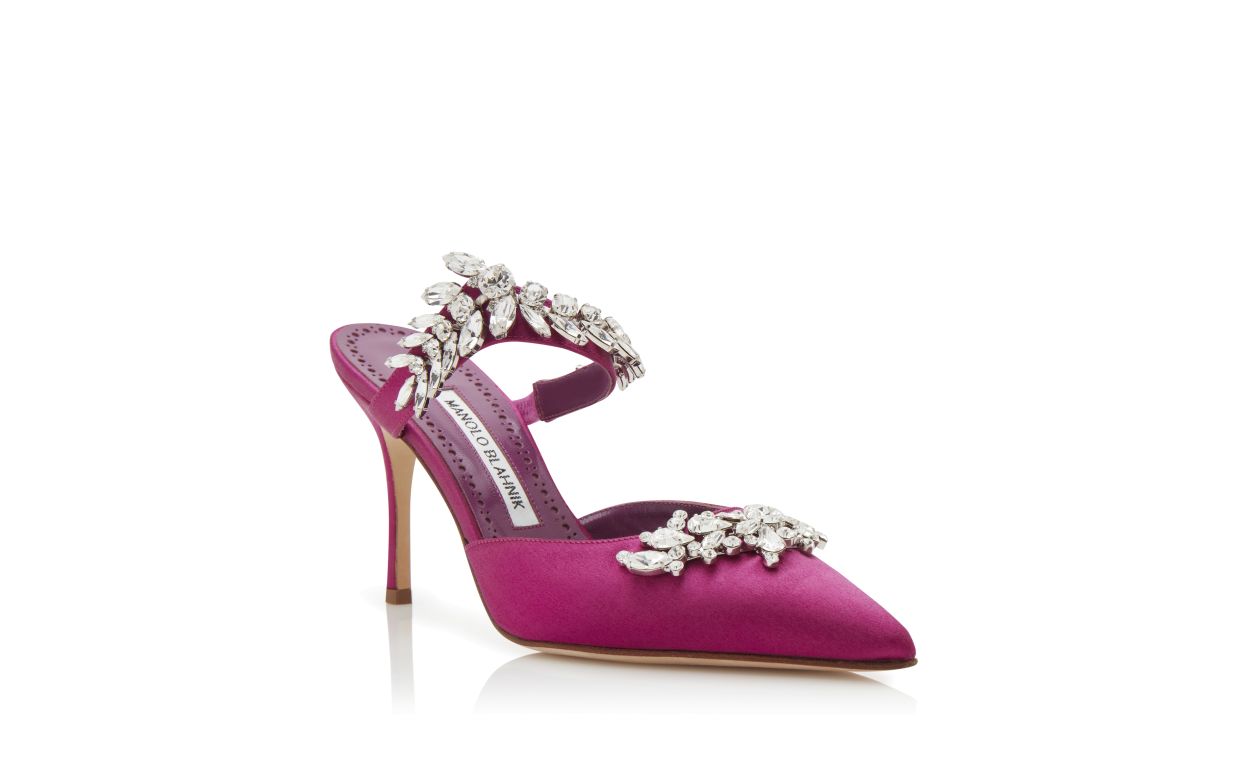 Mocasines de satén fucsia con adornos de cristal