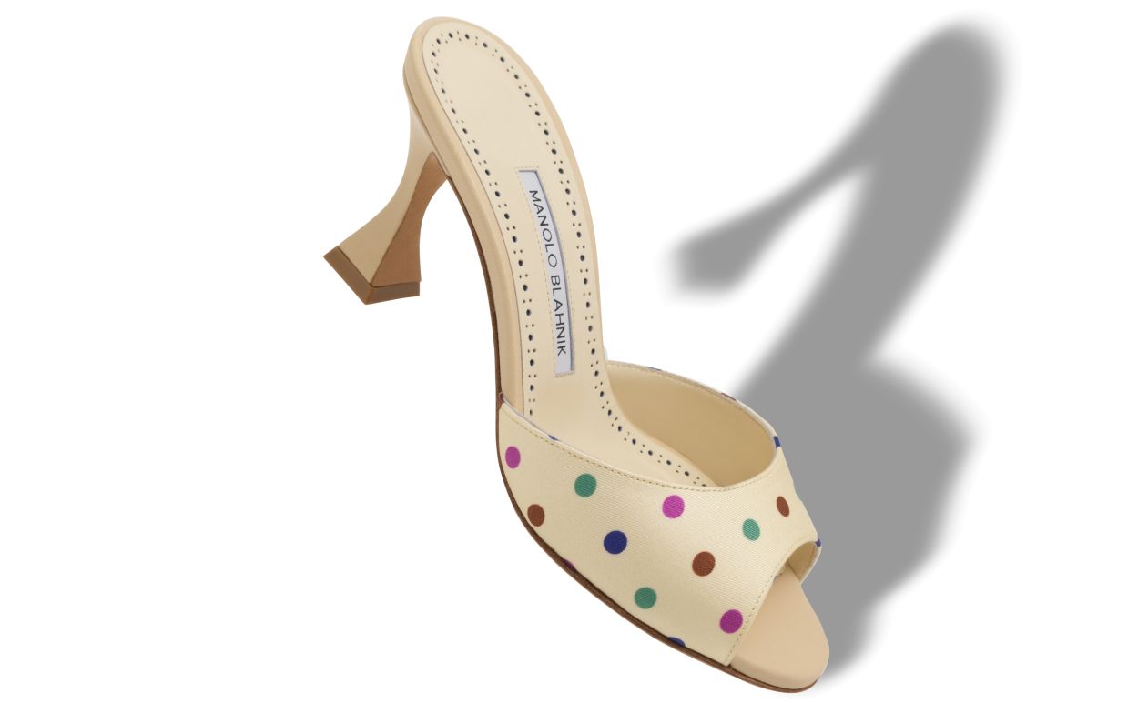 Mocasines Cream Silk con Detalle de Puntos