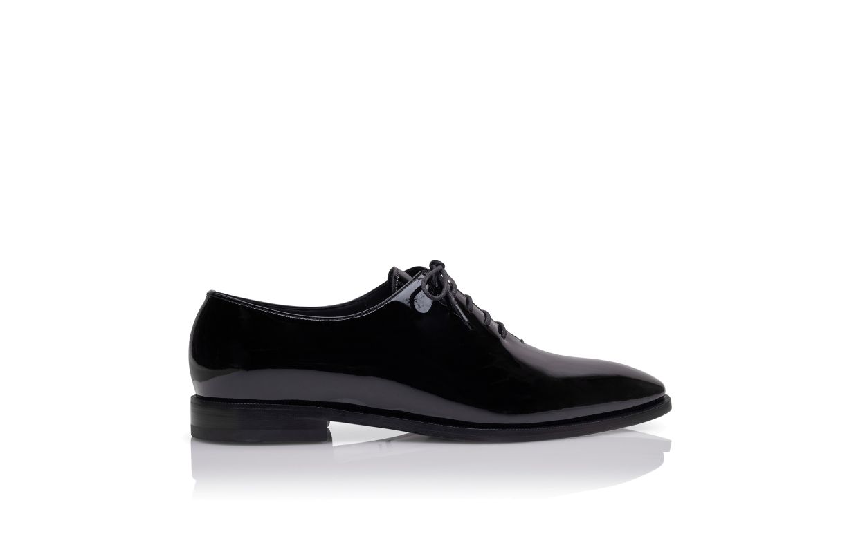 Zapatos de cuero de ternera negro con cordones