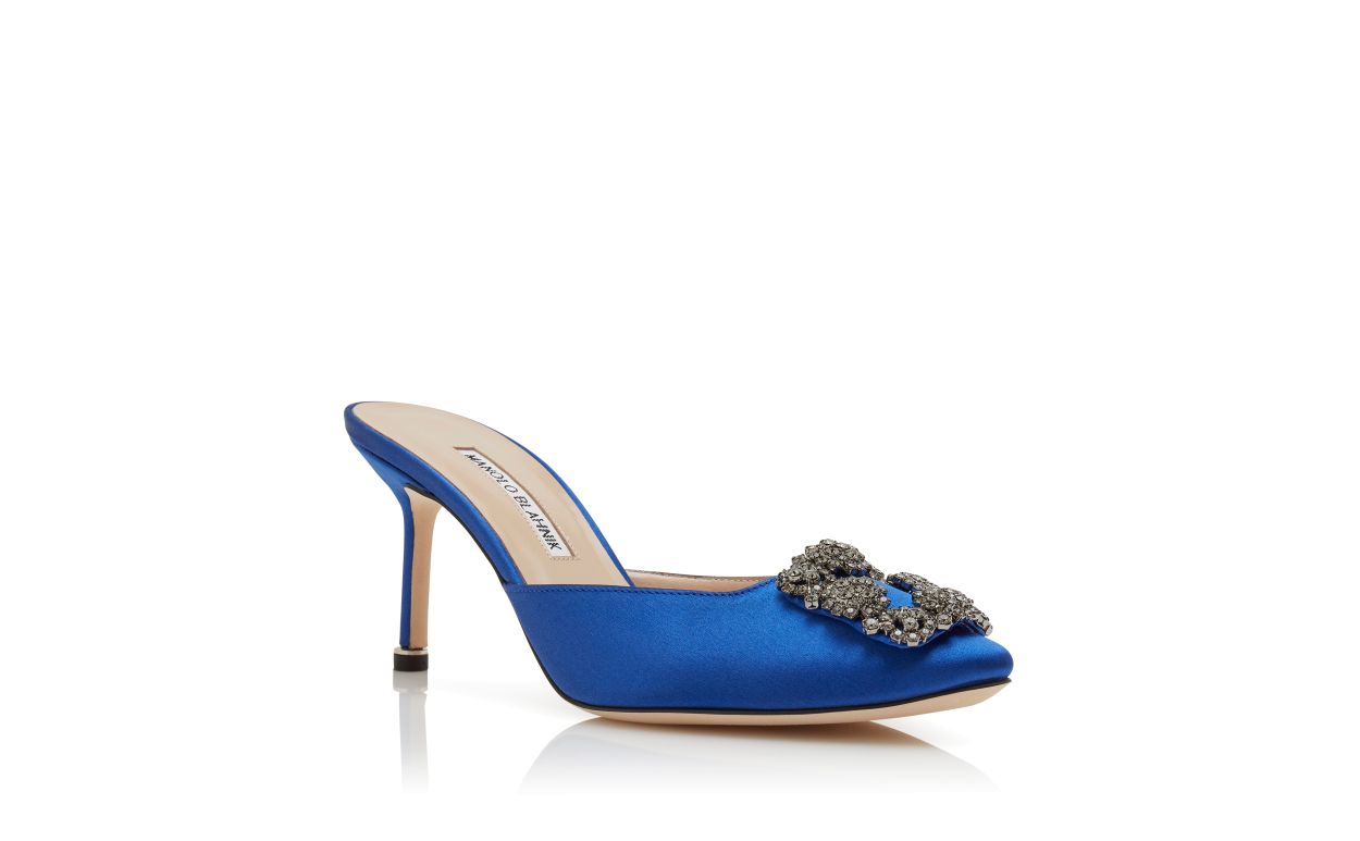 Mules con hebilla de joya de satín azul