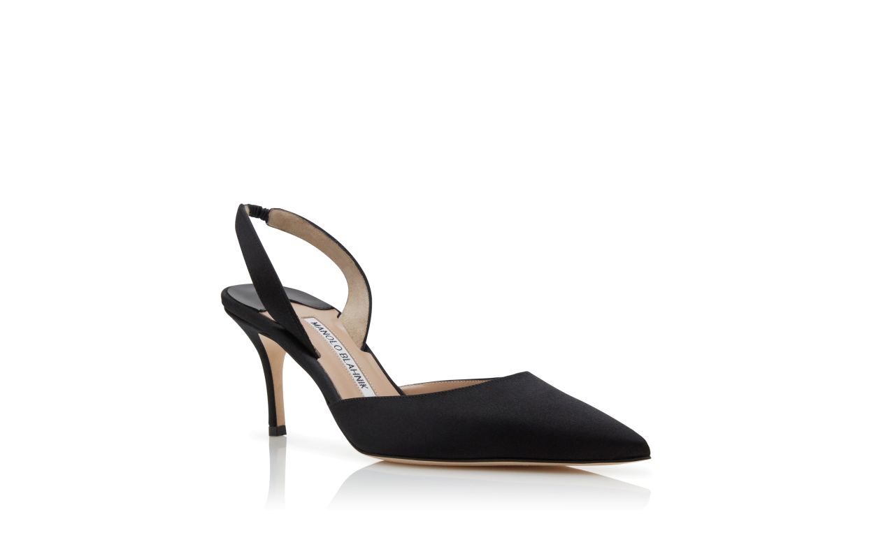 Zapatillas de tacón punta en punta con correa negras de satín