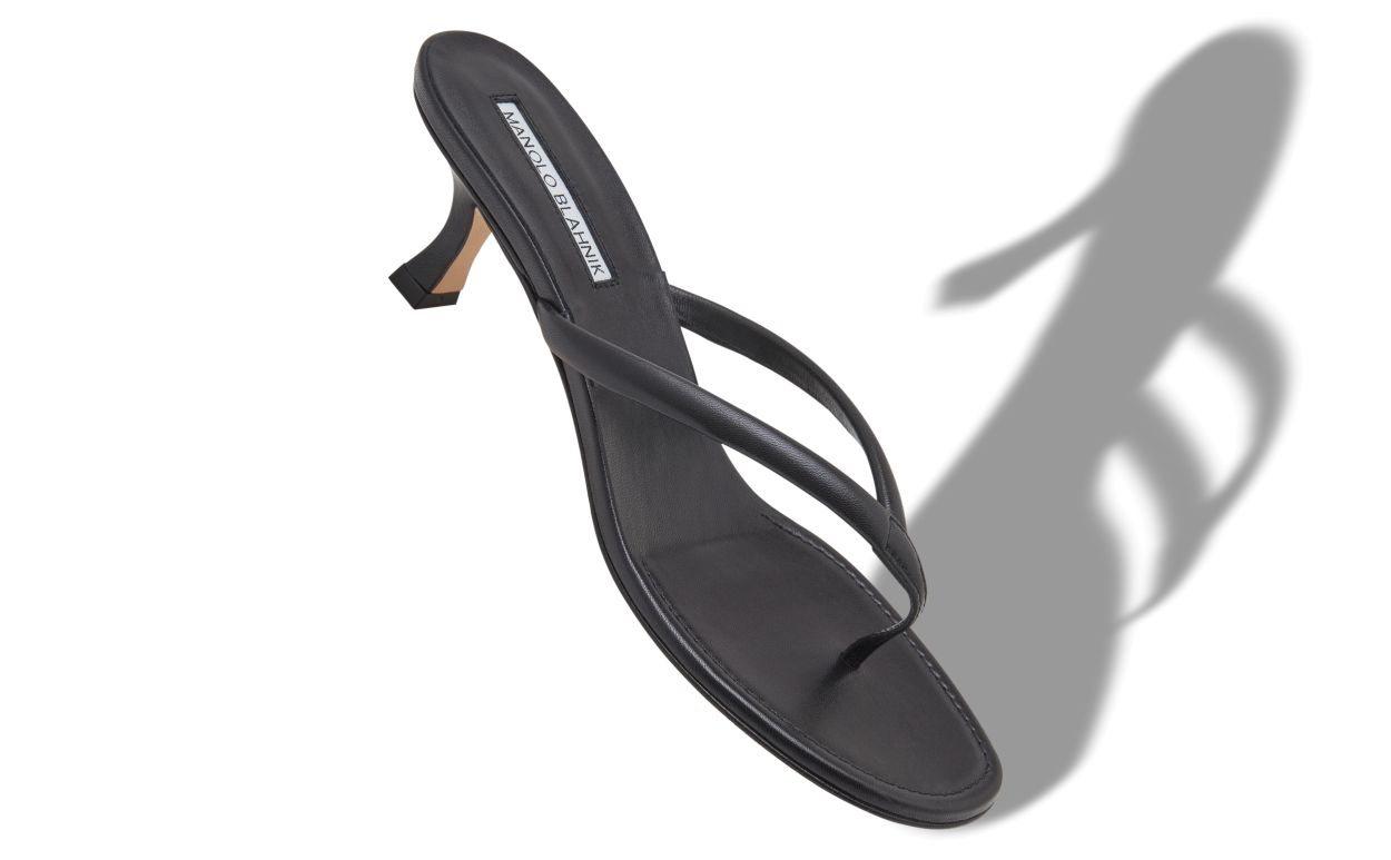 Sandalias de cuero napa negro con tiras