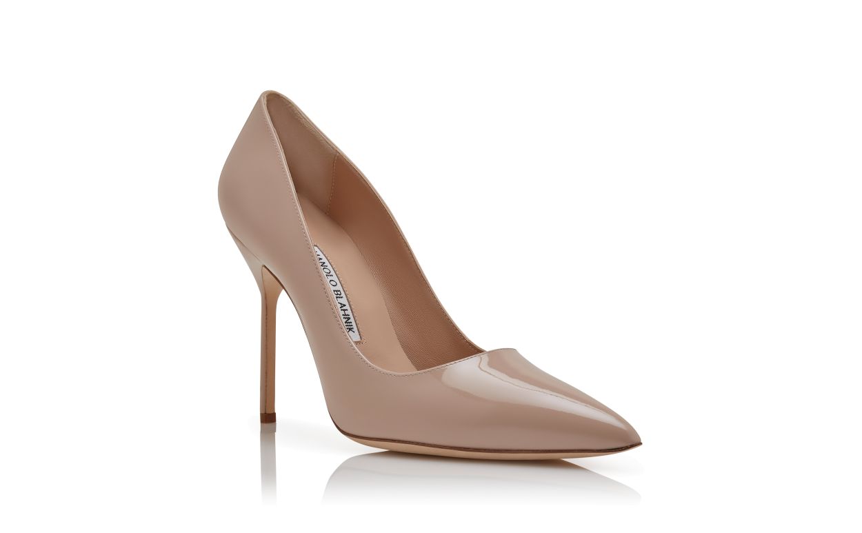 Zapatillas de punta puntiaguda de cuero brillante beige