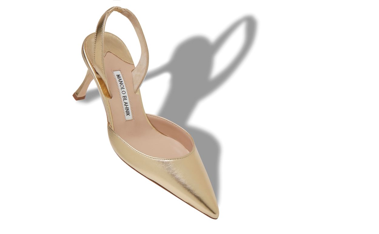Zapatillas de tacón con tirantes de cuero napa dorado